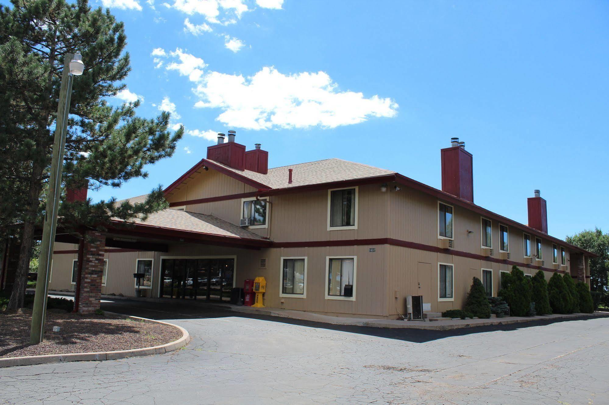 Comfort Inn & Suites Pinetop Show Low Lakeside Exterior photo